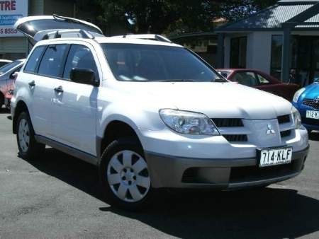 2005 MITSUBISHI OUTLANDER Semi-Auto